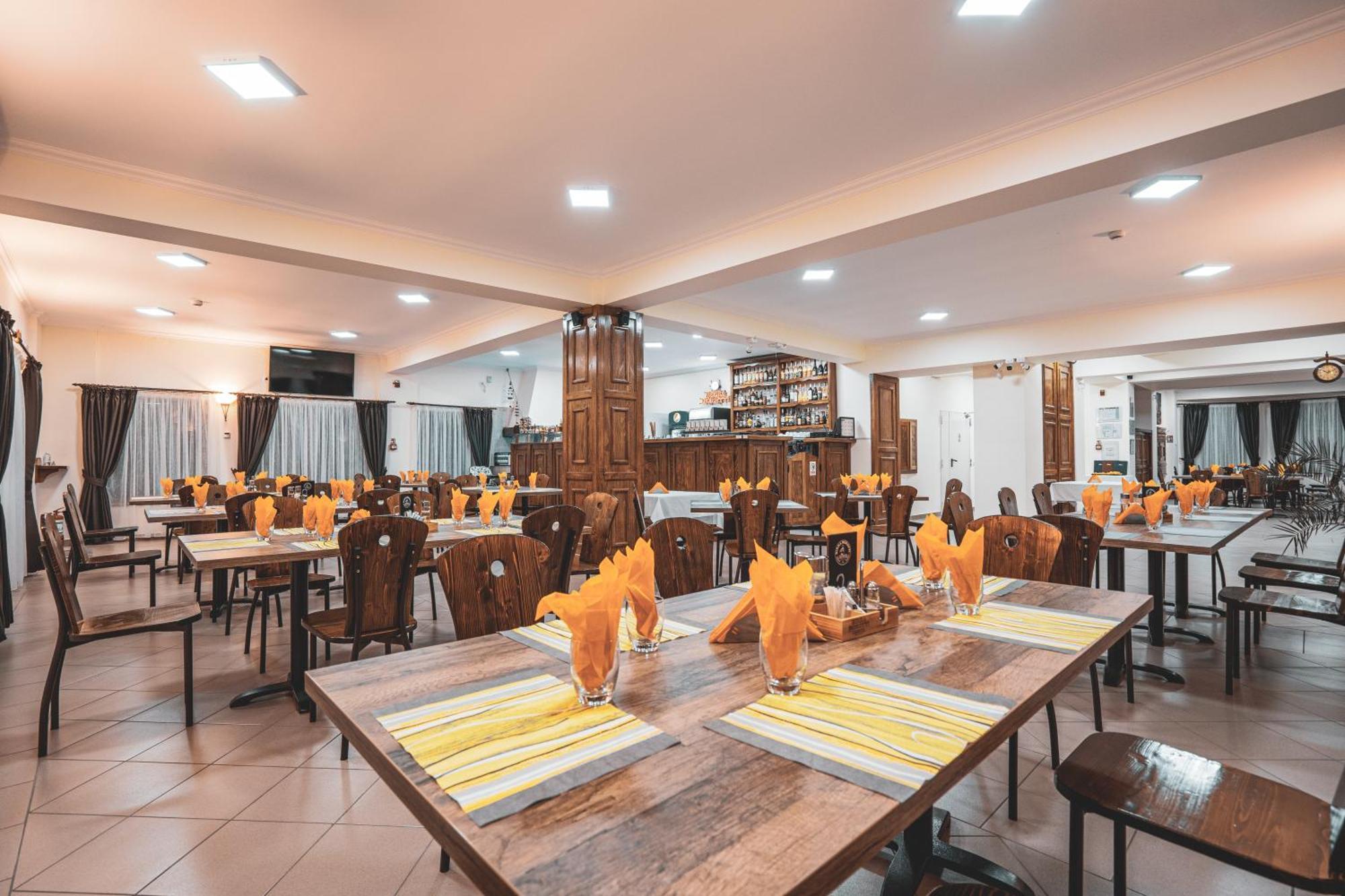 Hotel Rabbit Bran Moieciu de Jos Exterior photo